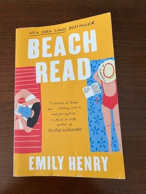 Beach Read by Emily Henry — NY Times Bestseller Paperback